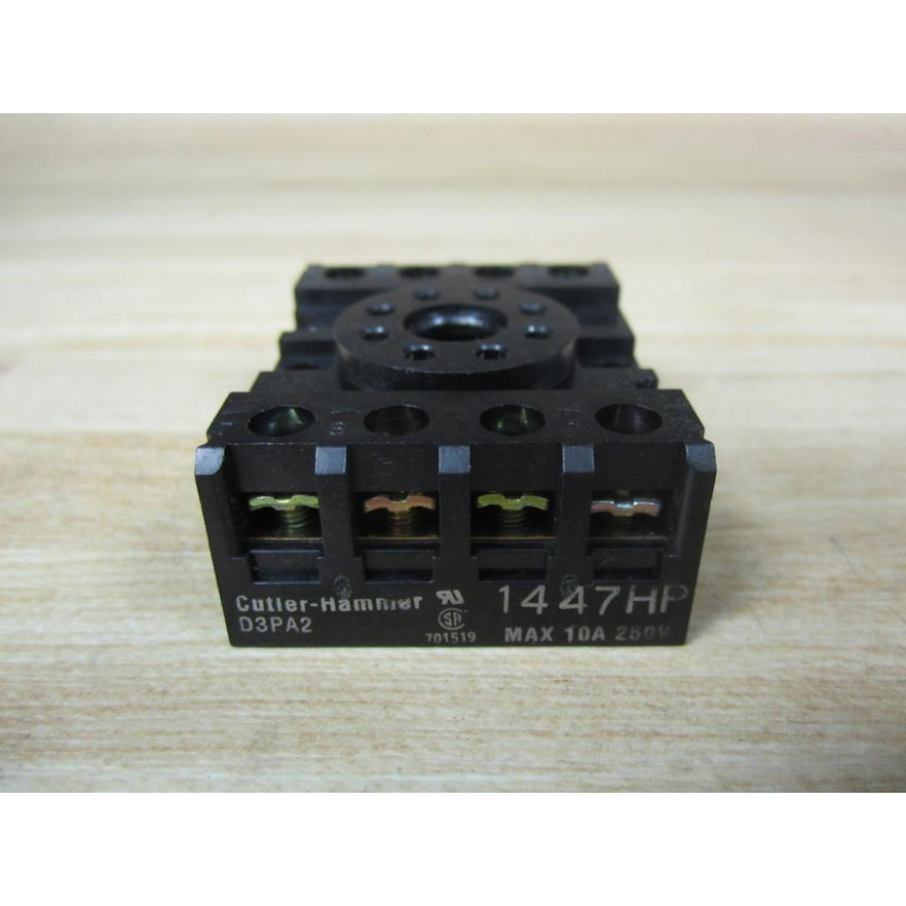Cutler Hammer D3PA2 Eaton Relay Socket 10A  250V - New No Box