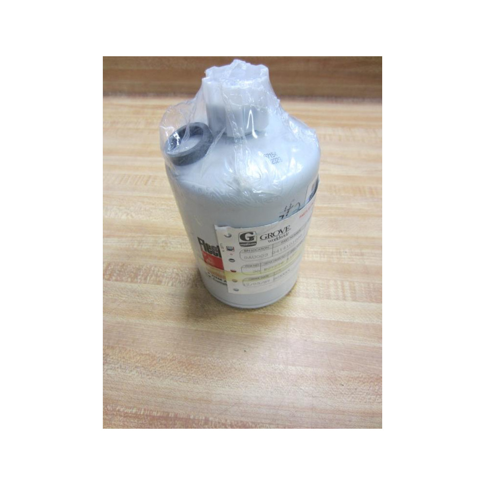 Fleetguard FS1280 Fuel Water Separator 3930942 With Drain