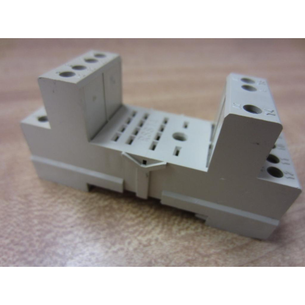 Finder RSS14 Relay Socket - New No Box