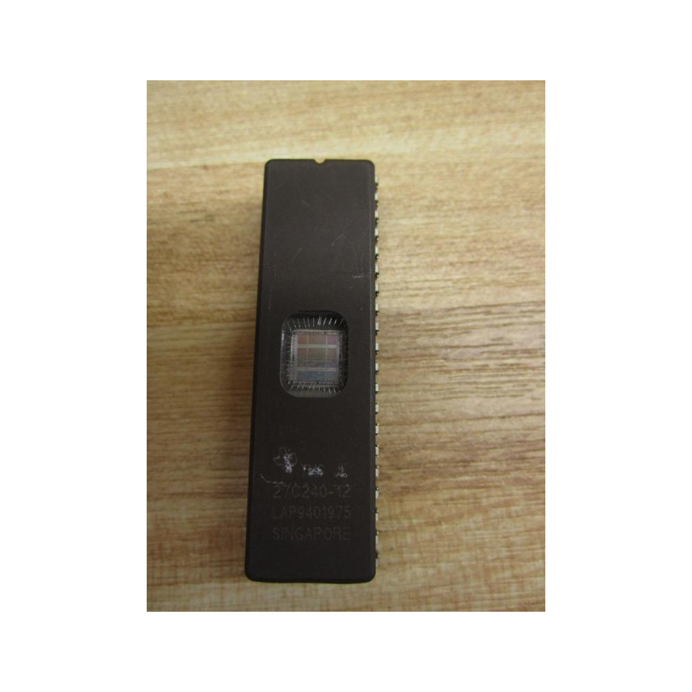 Texas Instruments 27C240-12 Integrated Circuit
