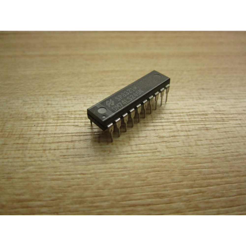 Fairchild DM74LS245N Integrated Circuit