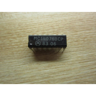 Motorola MC14076BCP Integrated Circuit
