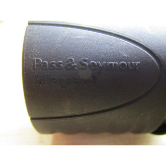 Pass & Seymour L620-P Plug TurnLock L620P