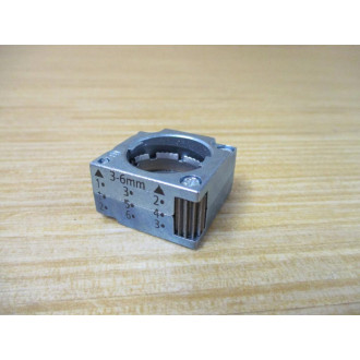 Siemens 3SB3644-6BA40-0CC0 Green 3SB36446BA400CC0 w3SB3403-1PC & Base,Clip