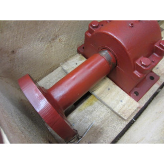 C14122 Pillow Block With Shaft Assembly - Used