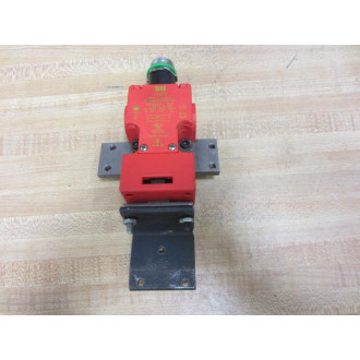Scientific Technologies T5009 Safety Switch With Key - Used