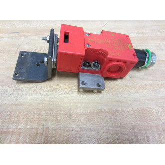 Scientific Technologies T5009 Safety Switch With Key - Used