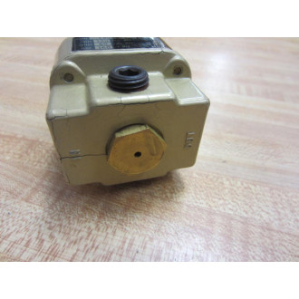 PA Industries 12022-7 Precision Regulator 14" Air Service Cracked