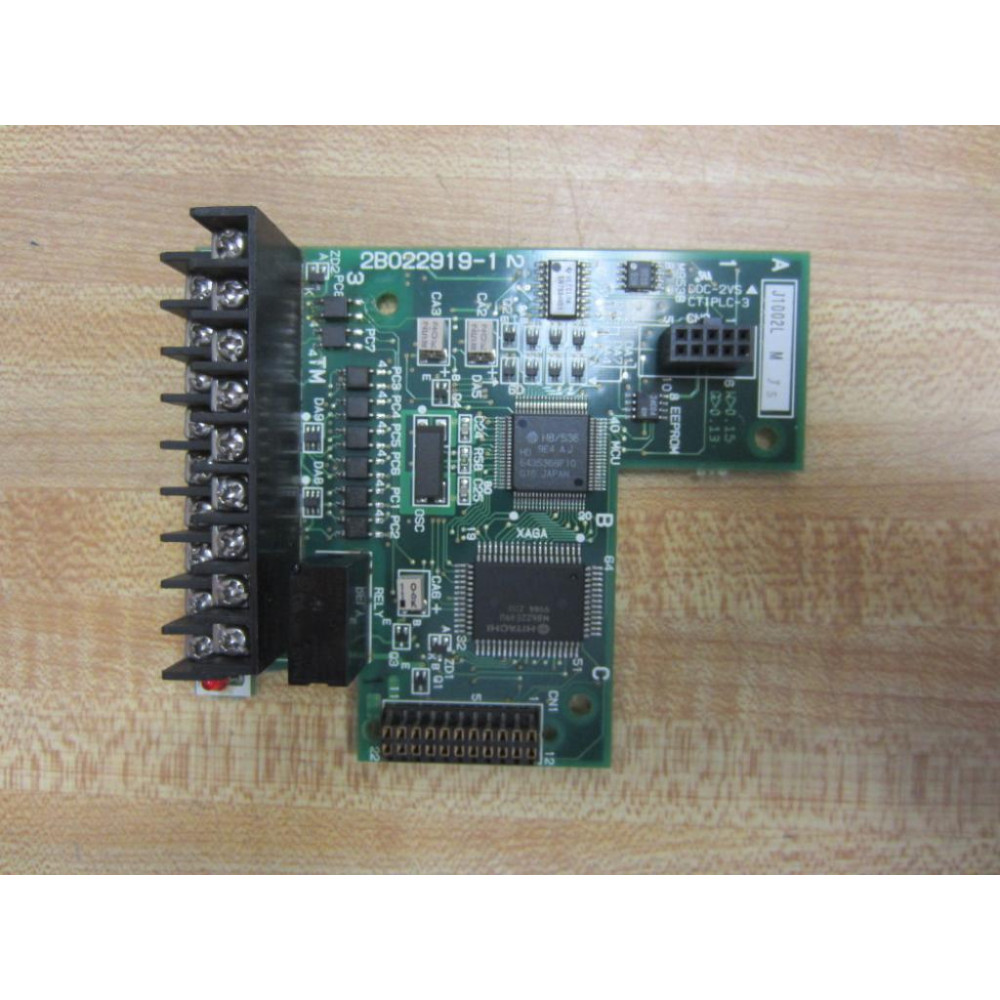 Hitachi J1002LMJ5 Circuit Board 2B022919-1 - Used