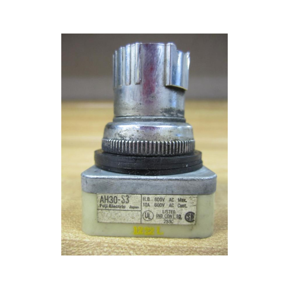 Fuji Electric AH30-S3 Push Button AH30S3 - Used