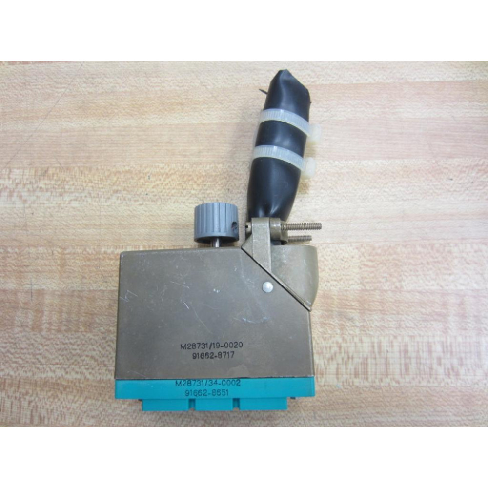 Elco M2873119-0020 Connector 91662-8717 - Used