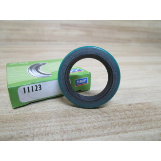 Chicago Rawhide 11123 SKF Oil Seal CR11123