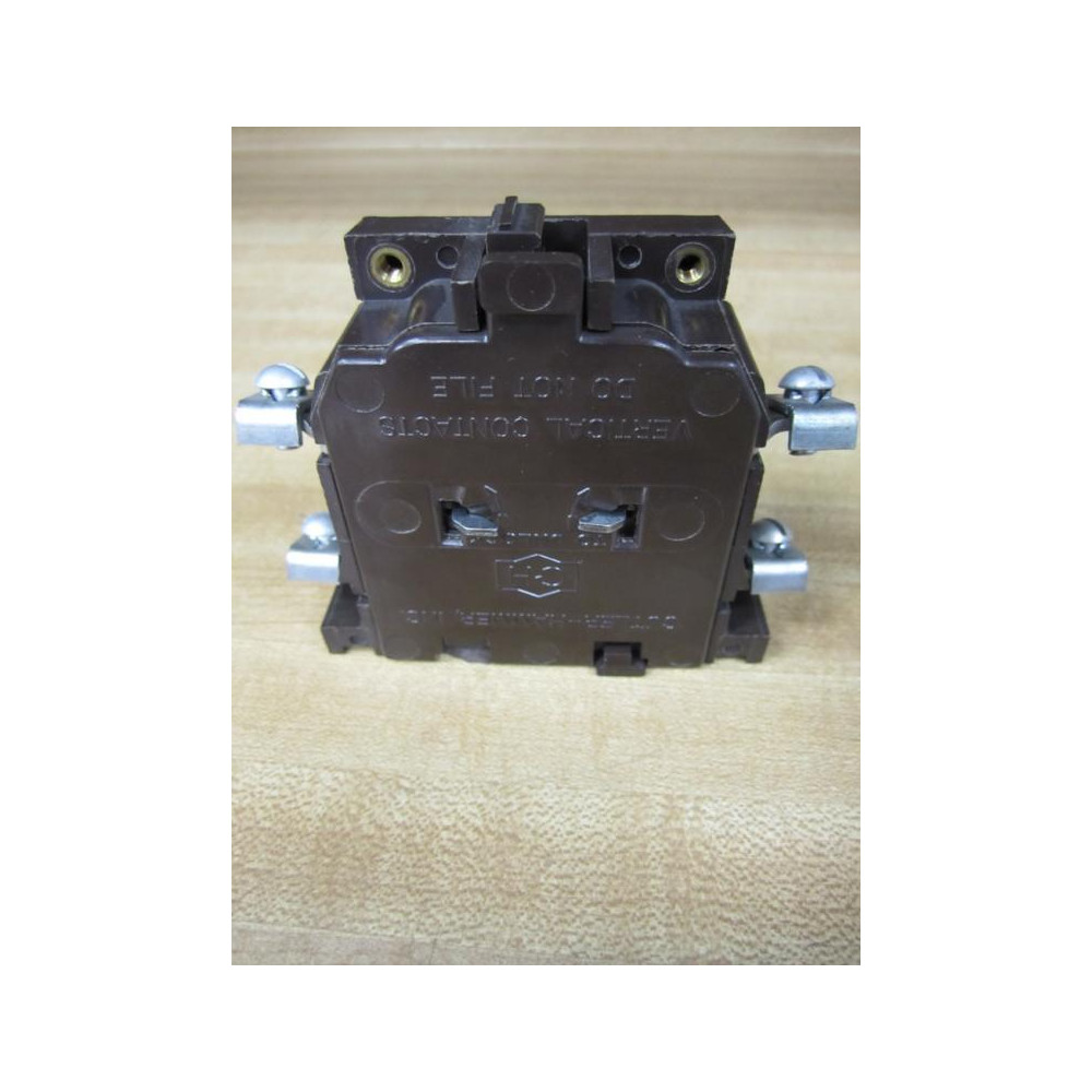 Cutler Hammer 641975110 Eaton Contact - New No Box