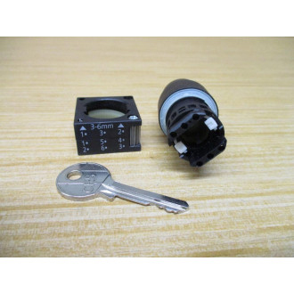 Siemens 3SB3000-4LD01 Key Operated Switch 3SB30004LD01