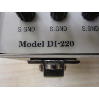 Dataq Instruments DI-220 Missing Cover - Used
