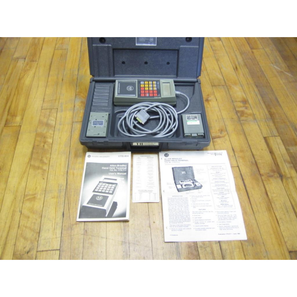 Allen Bradley 1770-T11 Hand Held Terminal wCase 1770-XI - Used