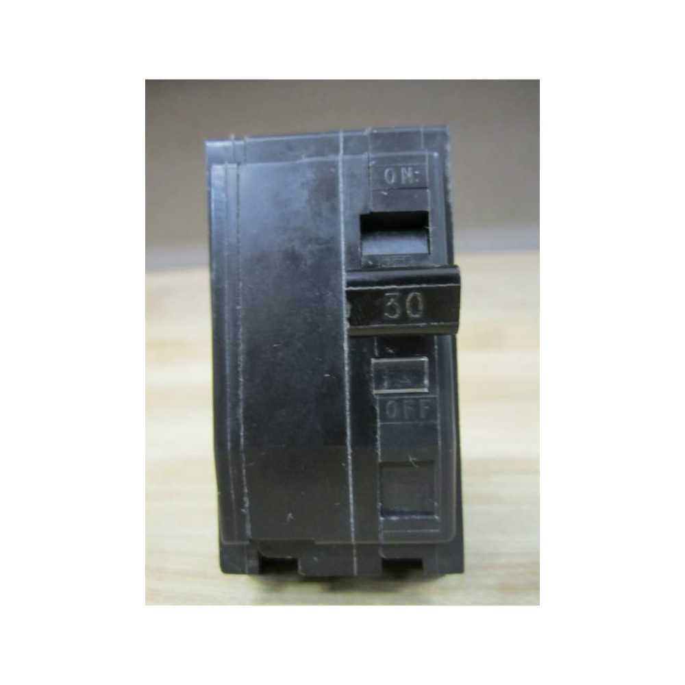 Square D QOB-120240 Circuit Breaker 30A - Used