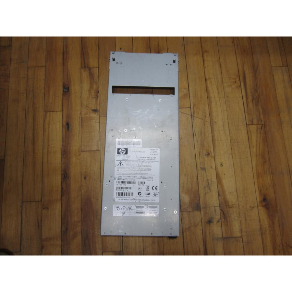 HP 30-10010-02 352 Fibre Channel Switch 30-10010-S2 - Used