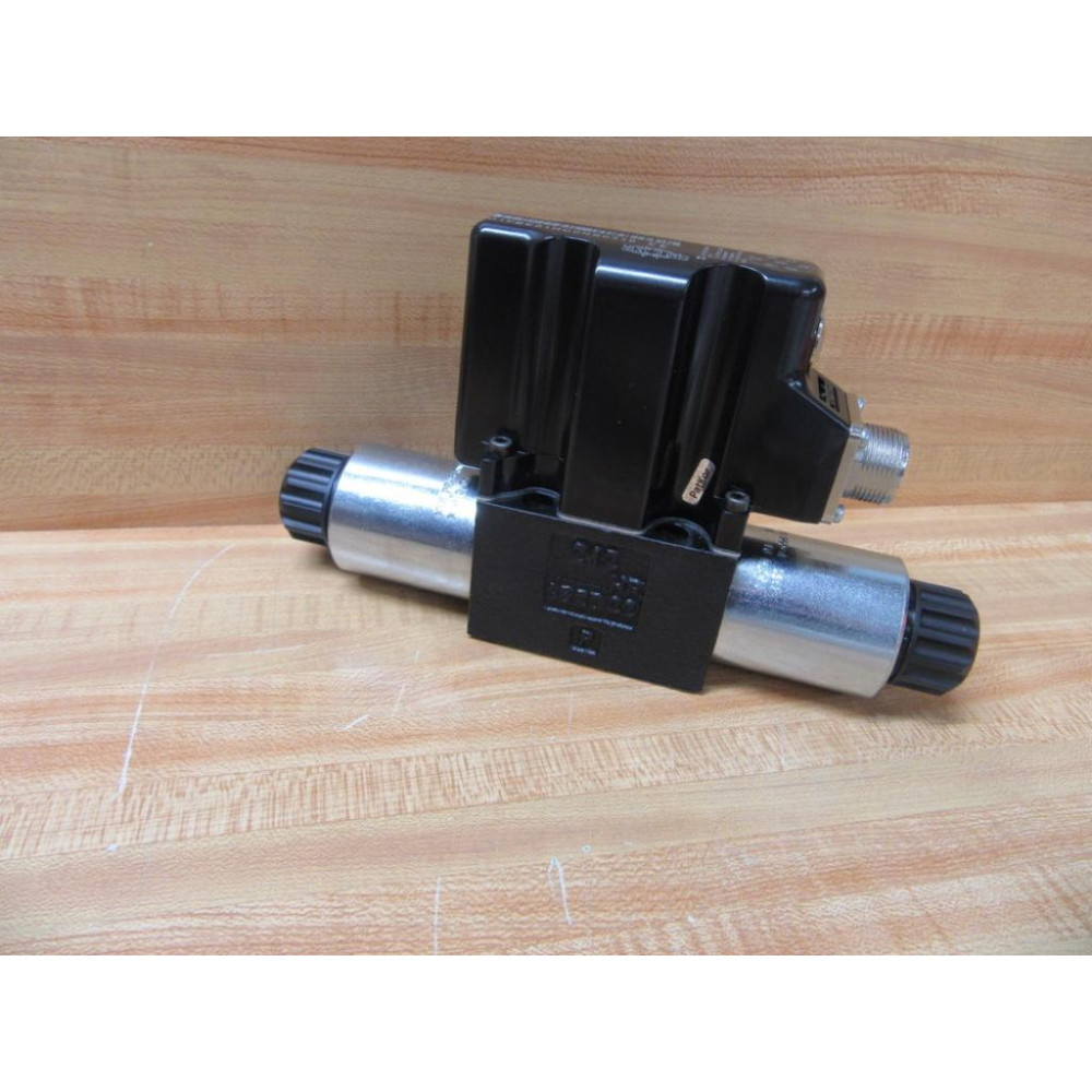 Parker D1FBE01HC0NS0316 Valve - New No Box Parker D1FBE01HC0NS0316 Valve - New No Box