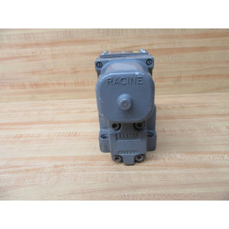 Racine 650201 4 Way Solenoid Valve WO Coil - New No Box