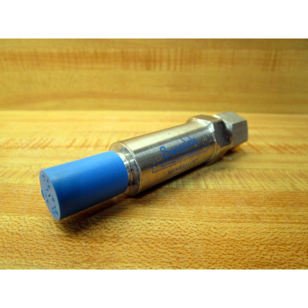 Swagelok SS-SCF3-VR4FR4-P-30 Gas Filter Fitting SSSCF3VR4FR4P30 - New No Box