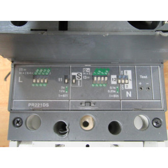 ABB Sace TMAX T4N 250 Circuit Breaker PR221DS W Face Plate Cracked Housing - Used