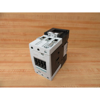 Siemens 3RT1044-3AX00-0AA3 Contactor 3RT10443AX000AA3 Cracked - Used