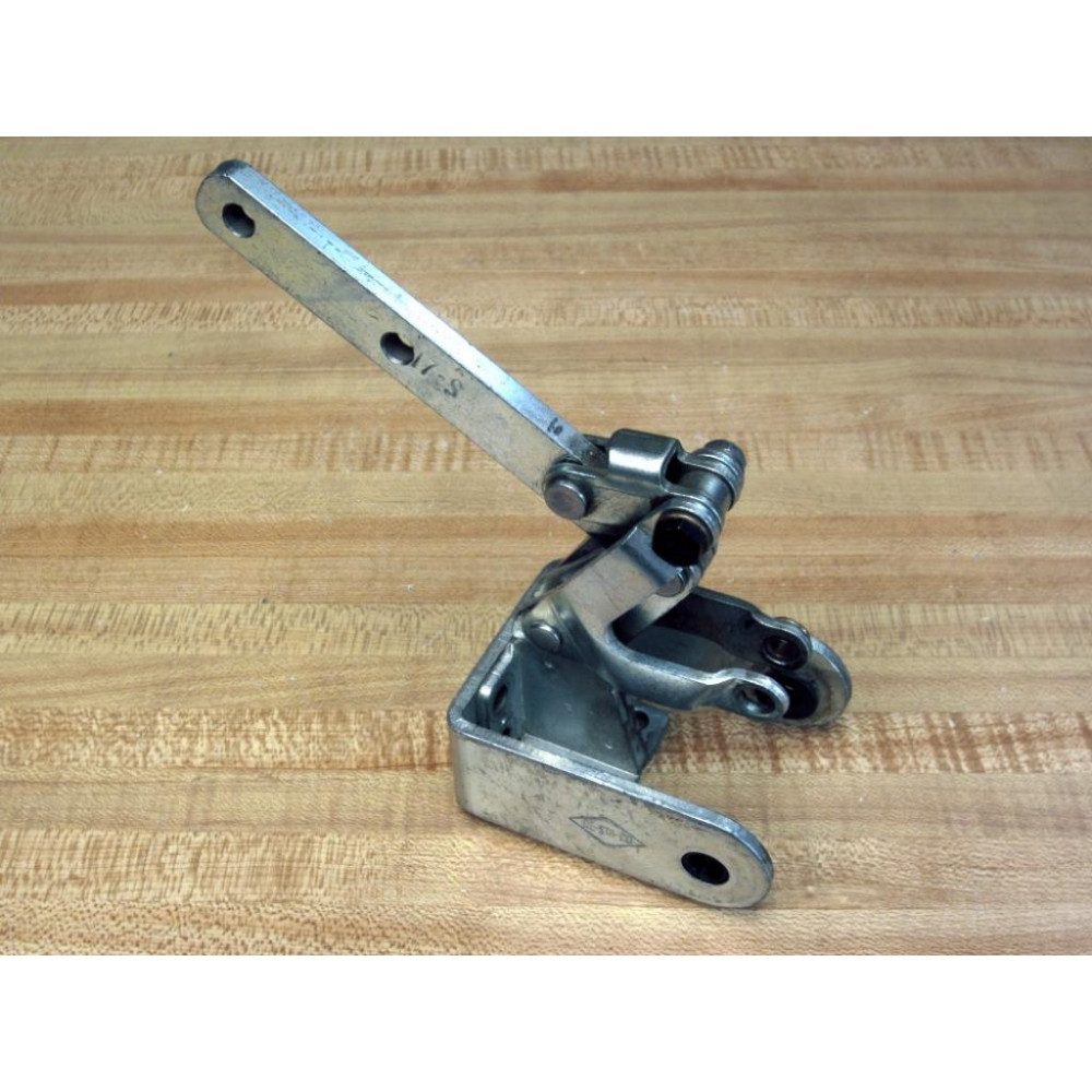 De-Sta-Co 817 Toggle Clamp 17-S - Used