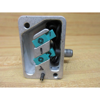 Pepperl + Fuchs 906154 Inductive Sensor NBN2-F581-160S6-E8-V1 WSensor Block - Used