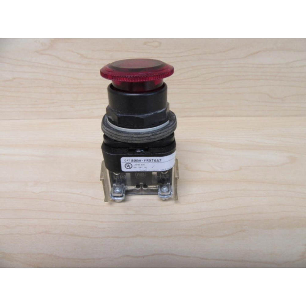 Allen Bradey 800H-FRXT6A7 Push Pull Switch - Used