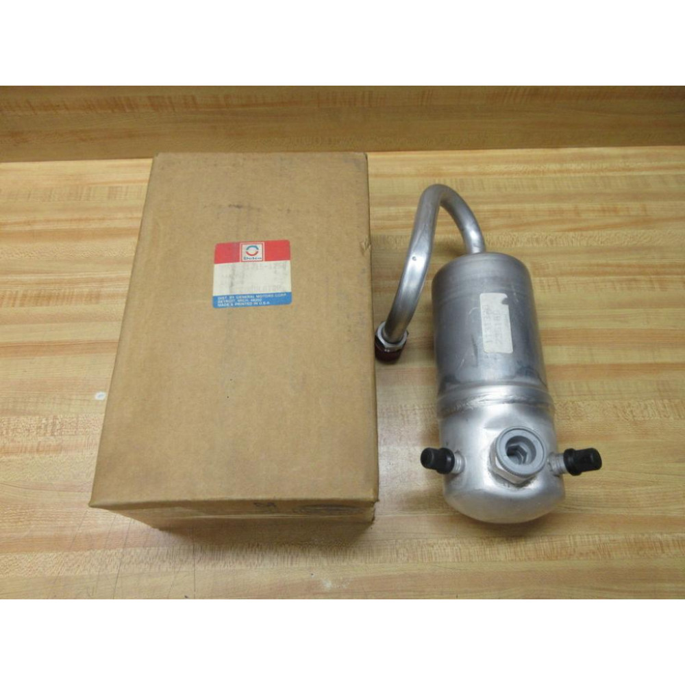 Delco 1131370 GM Accumulator 15-1256