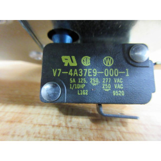 Tridelta Ind 1093436 Pressure Switch FS6706-1384