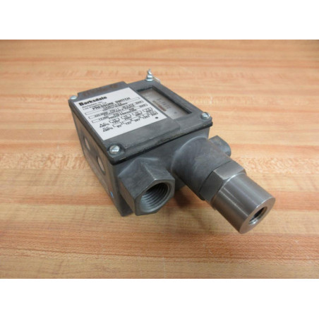 Barksdale DA9675-4-AA Pressure Switch DA96754AA - Used