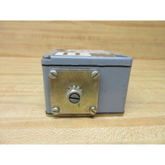 Allen Bradley 836T-T300J Pressure Control 836TT300J Series A 2000140 - Used