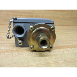 Square D 9012-GDW-2 Pressure Switch 9012GDW2 Series C - Used