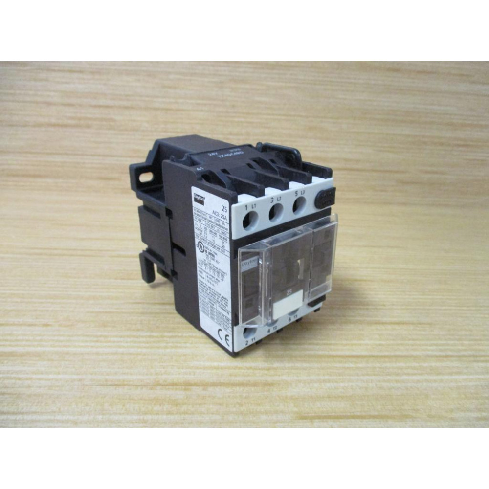 Dayton 6ECD3 IEC Contactor - New No Box