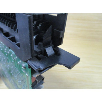 Fanuc IC697MDL340 Output Module D5B7A2, Chipped - Used
