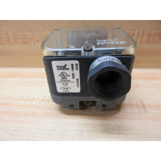Krom Schroder DG10T-84447812 Pressure Switch DG10T84447812 - Used