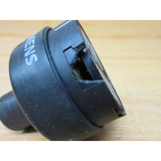 Siemens 8WD4 208-0AA Connection Element 8WD42080AA Cracked - Used
