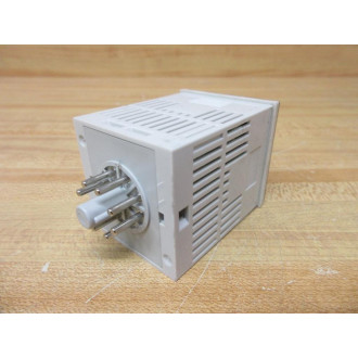 Matsushita LT4HLT8-DC24V Nais Digital Timer  ATL1121 WMounting Bracket - Used