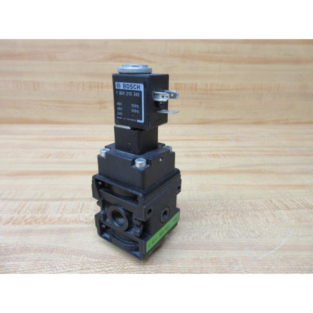 Bosch 0 821 300 922 Control Valve 0821300922 - Used