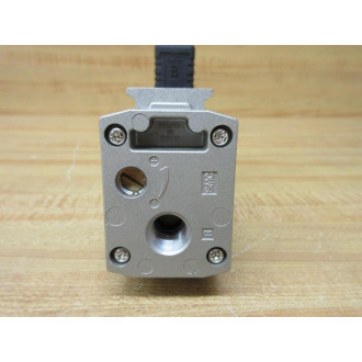 SMC AV2000-02-5DZ-Q Pneumatic Valve AV2000025DZQ - Used