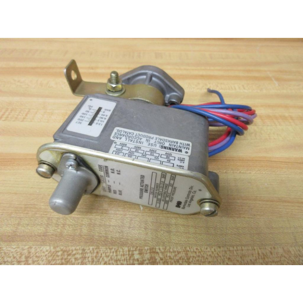 Barksdale C9612-0 Pressure Actuated Switch C96120 - Used