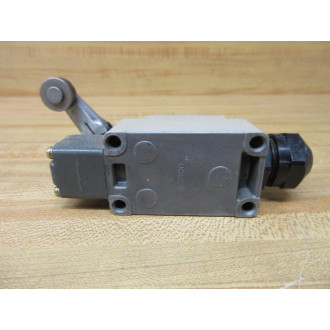 Omron WLCA2-2 Limit Switch WLCA22 500 VAC - Used
