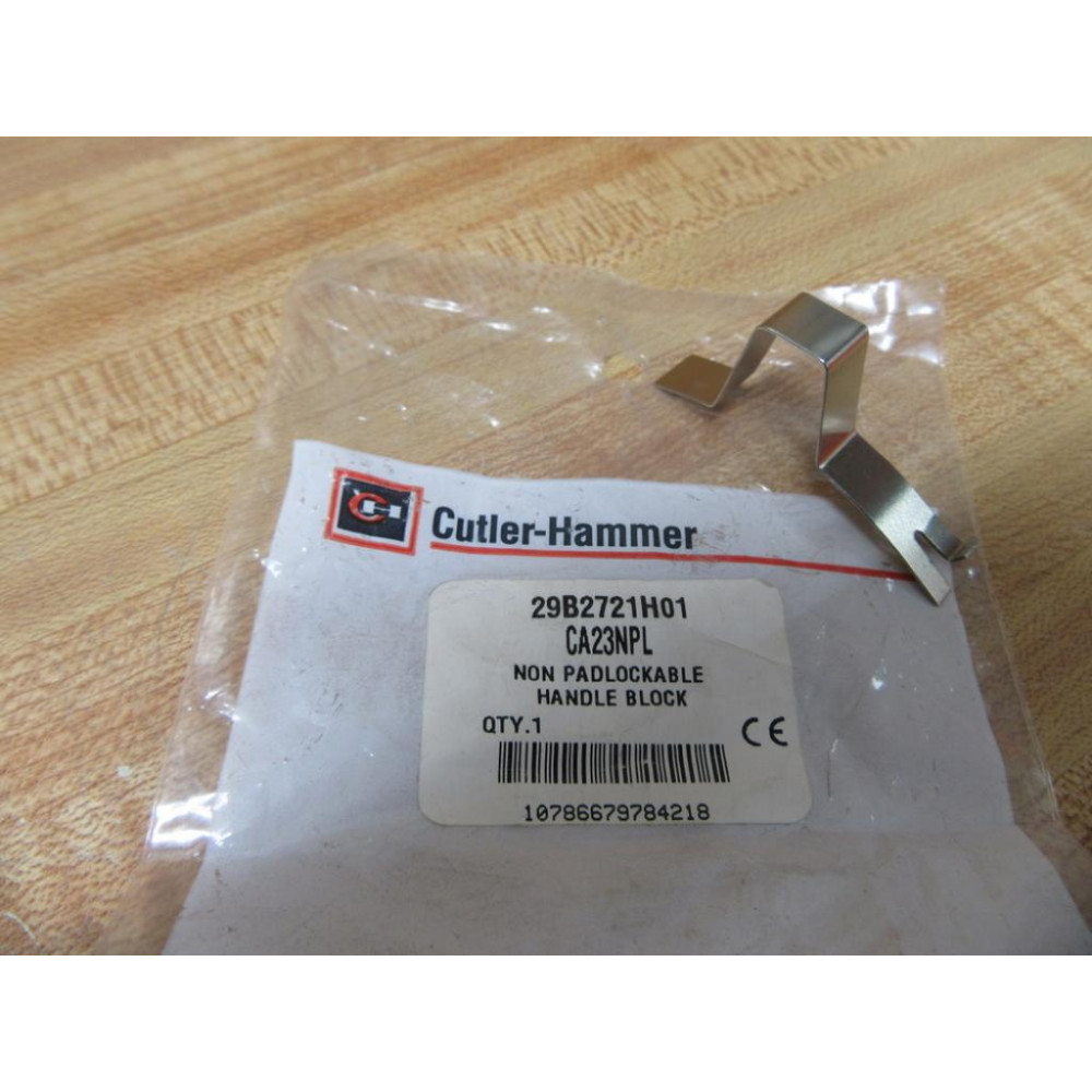 Cutler Hammer CA23NPL Non-Padlockable Handle Block 29B2721H01