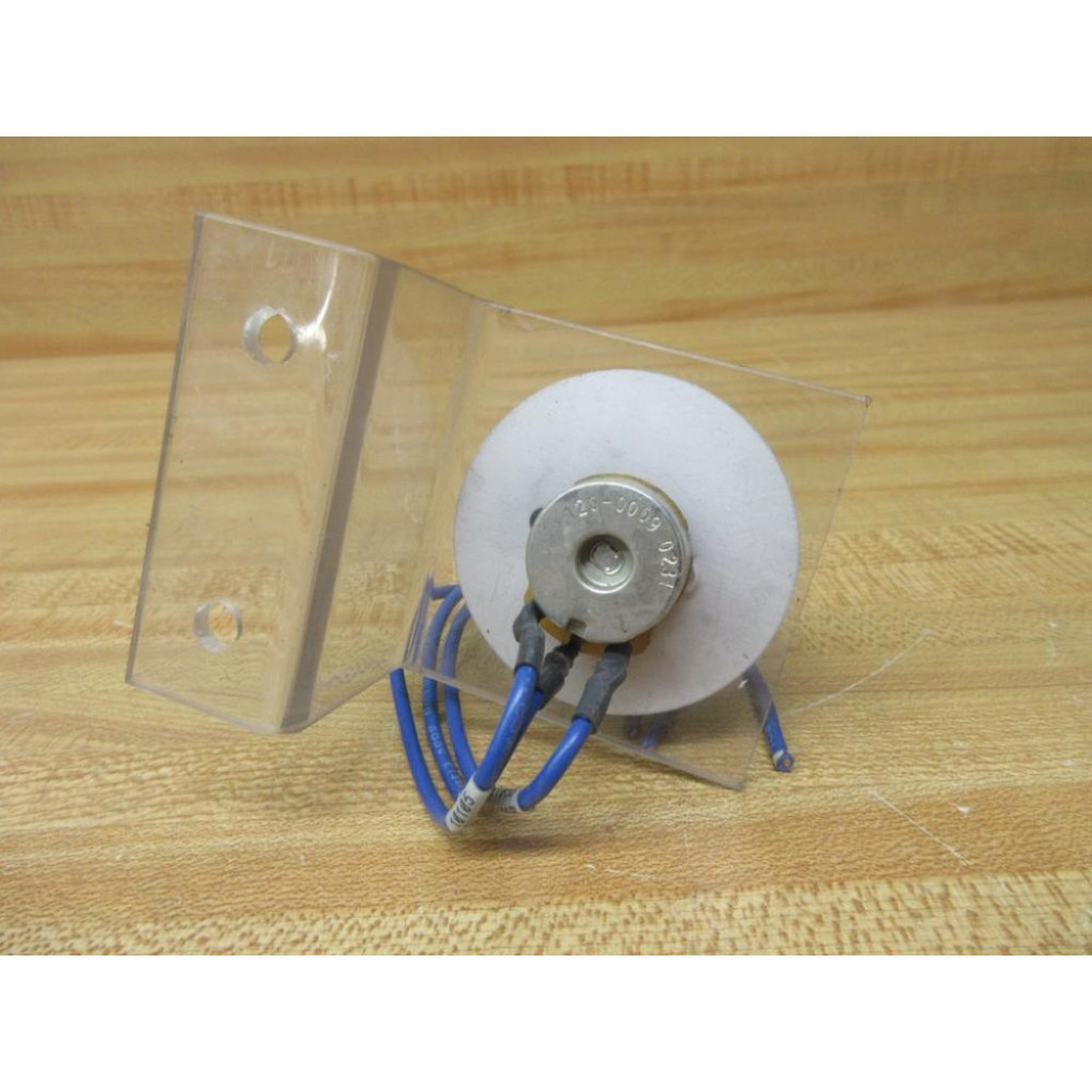 Ohmite 120-0009 Potentiometer 0231 WBracket, Knob & Dial - Used