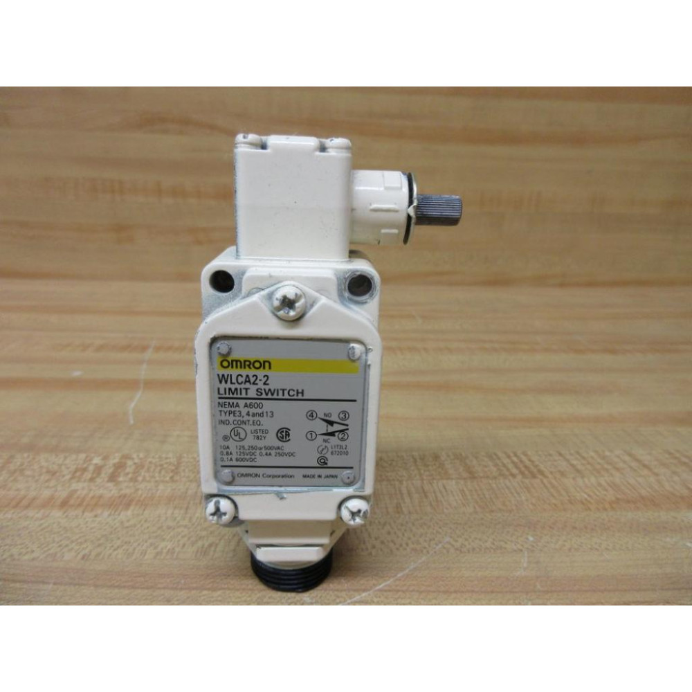 Omron WLCA2-2 Limit Switch WLCA22 500 VAC, WO Lever Arm - Used
