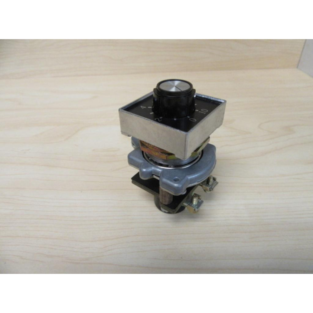 Cutler Hammer E30KP11 Potentiometer - New No Box