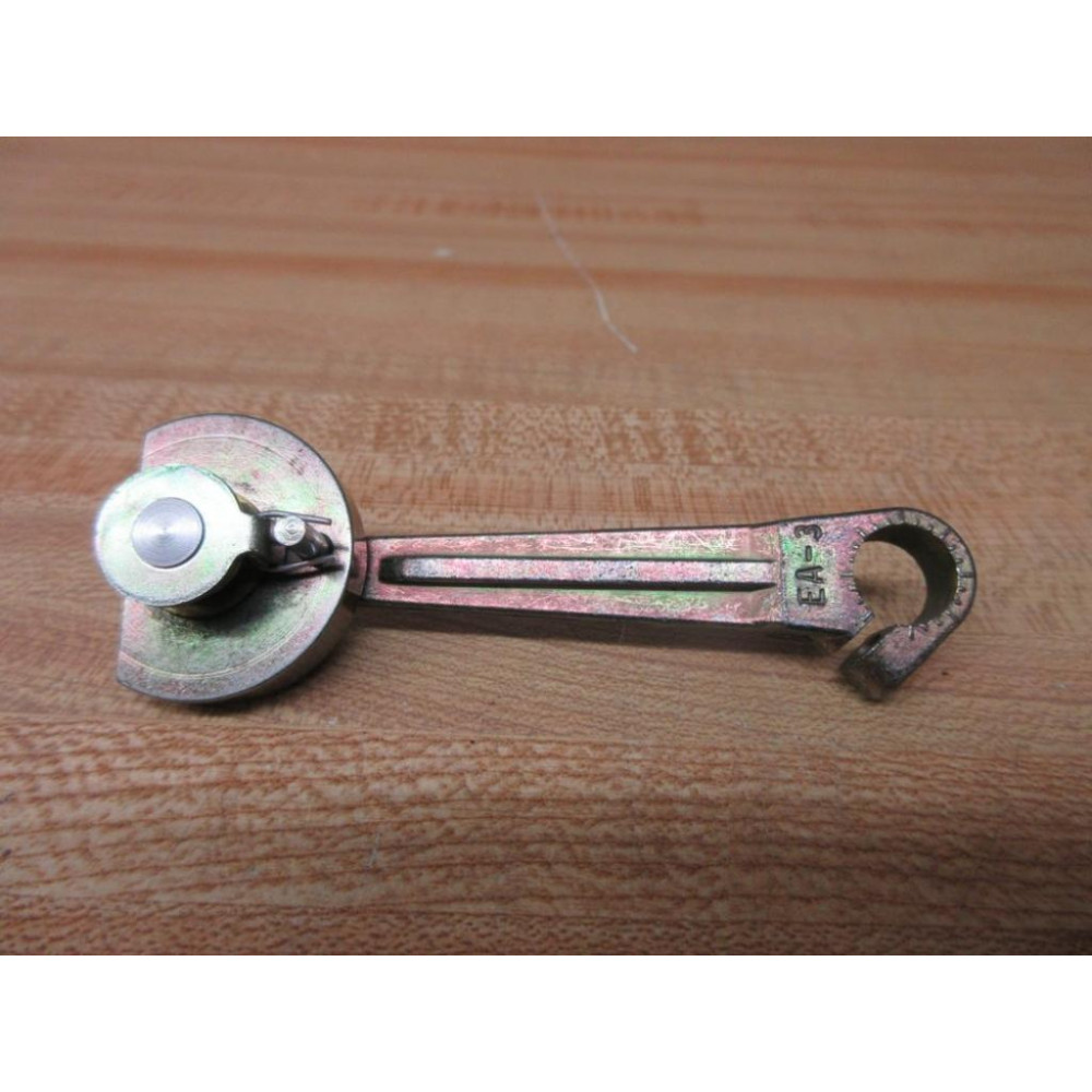 Schneider 2441-C6-X4 Square D Roller Lever Arm EA-3 No Screw - New No Box