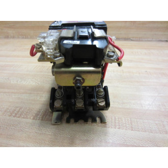 Square D 8903 SMO 11 Lighting Contactor Series A 8903 SM0 11 - Used
